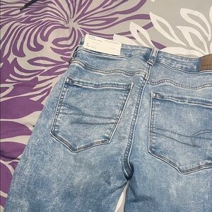 American Eagle Outfitters Light Blue Cropped Jeans New. 2.